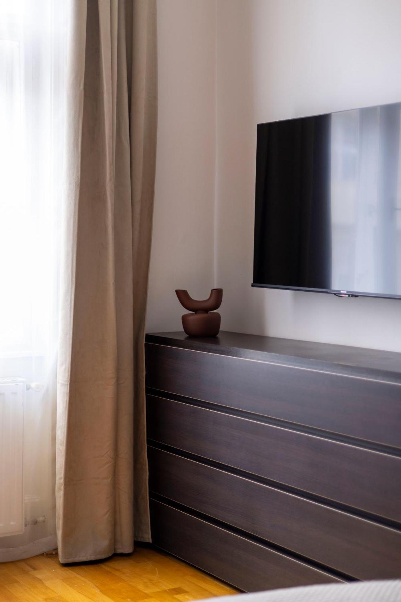 Stylish & Cozy City Center Apartment By Prestige Homes Budapest Exteriör bild