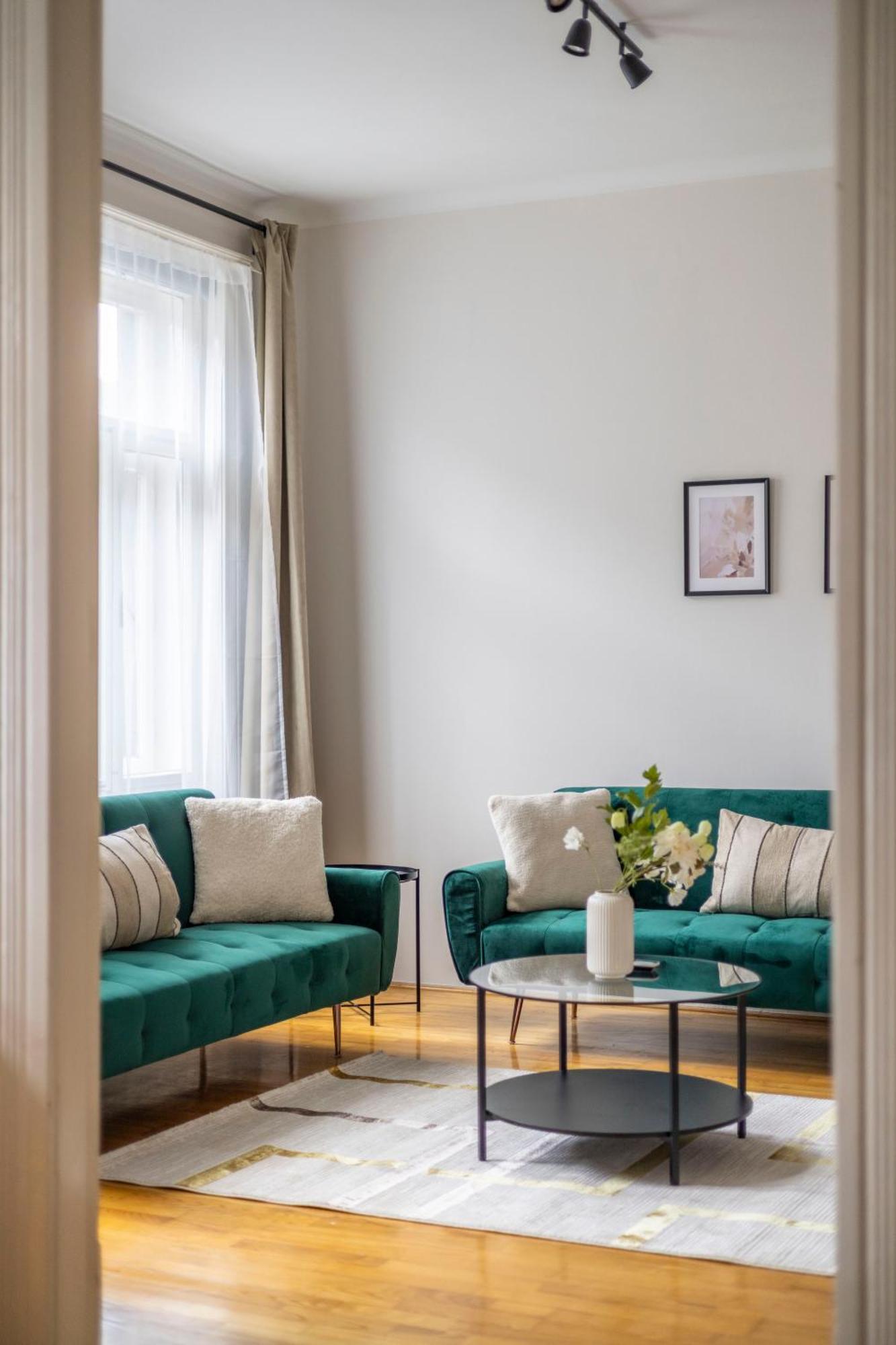 Stylish & Cozy City Center Apartment By Prestige Homes Budapest Exteriör bild