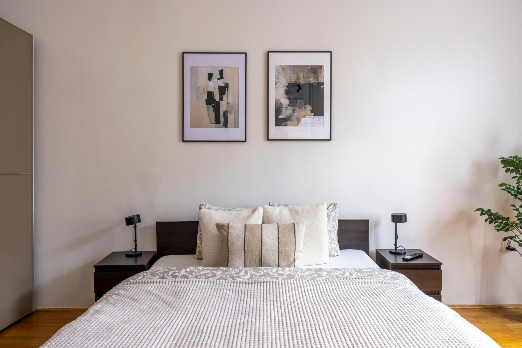 Stylish & Cozy City Center Apartment By Prestige Homes Budapest Exteriör bild