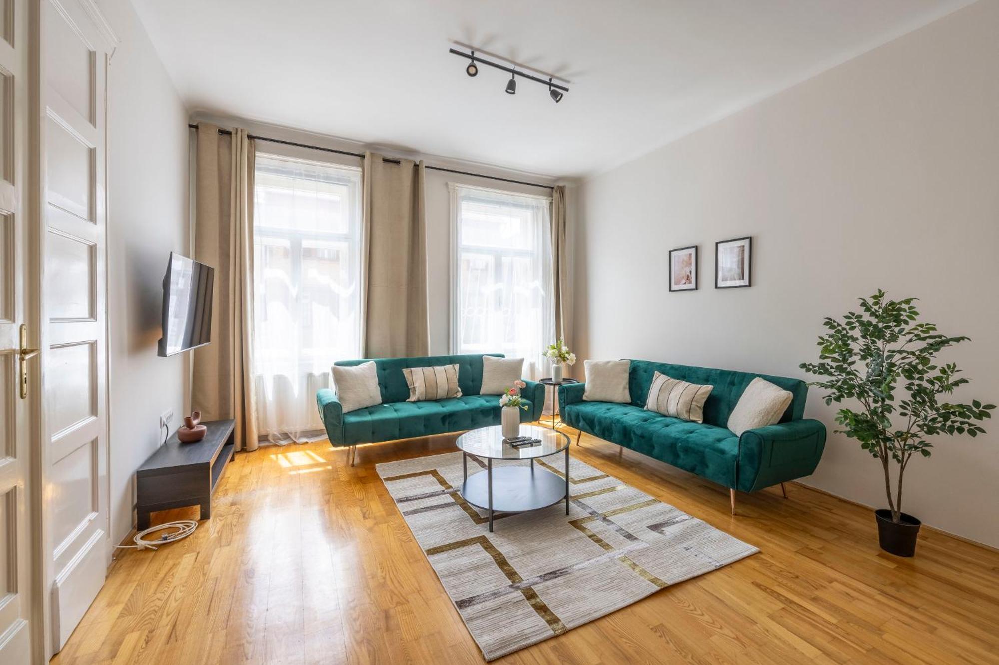 Stylish & Cozy City Center Apartment By Prestige Homes Budapest Exteriör bild